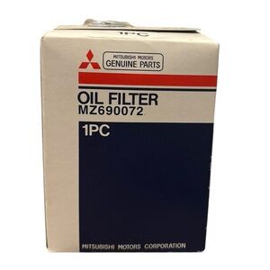 NWOT Mitsubishi Motors Genuine Parts Oil Filter MZ690072